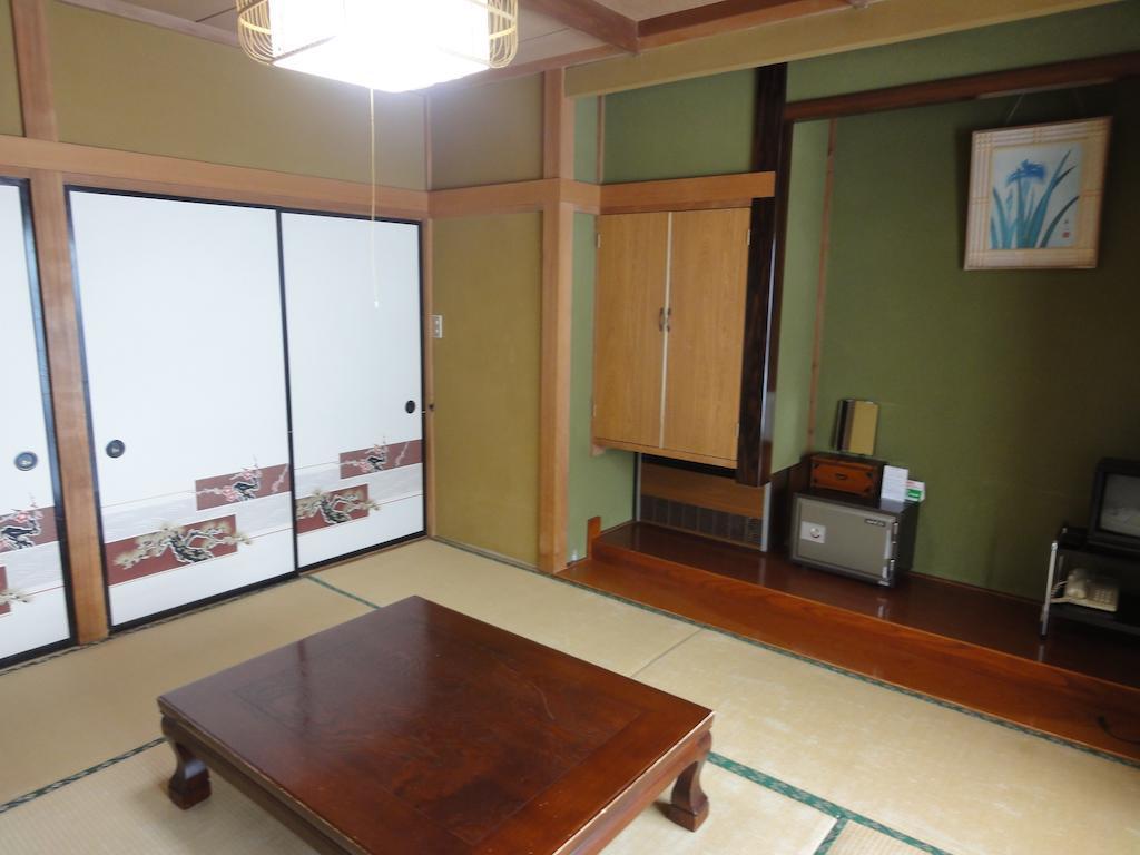 Hotel Tomiya Yuzawa  Δωμάτιο φωτογραφία